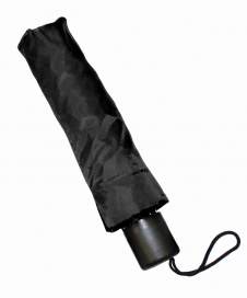 Зонт складной черный Новые туфли; дорогая сумка, которую подарили друзья; прическа, на которую ушло два часа времени - дождь легко разрушит все это.  Складной зонт из водонепроницаемой ткани защитит Ваш безупречный внешний вид от капризов погоды. Ручка и прутья зонта сделаны из прочного оцинкованного металла, который легко справится даже с сильным напором ветра.  