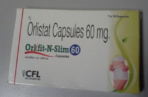 ORLISTAT CAPSULES N-SLIM,60mg, 10 кап 

средство периферического действия для лечения ожирения, специфический ингибитор пищеварительных липаз с продолжительным эффектом. Действует в просвете желудка и тонкого кишечника.
