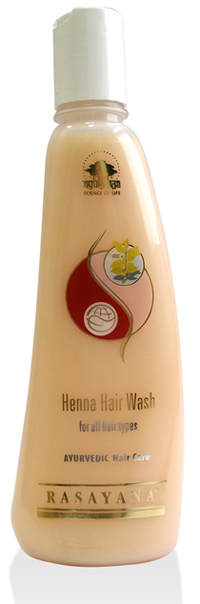 Шампунь Henna (продукция компании Raj Rasayana Herbals (Индия)) Шампунь с хной для всех типов волос. Регулярное использование Шампуня Henna укрепляет волосы и придает им ослепительный блеск.