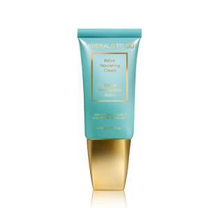 Крем активный питательный для сухой и комбинированной кожи лица - Active Nourishing Cream Бросает вызов процессам старения. Крем придаст Вашей коже здоровый вид, сделает её гладкой и упругой