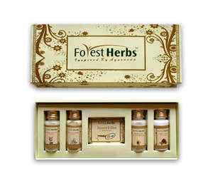 Подарочный набор «Лесные травы» (продукция компании Raj Rasayana Herbals (Индия)) Великолепный набор аюрведических средств по уходу за телом и волосами индийской линии Raj Rasayana.