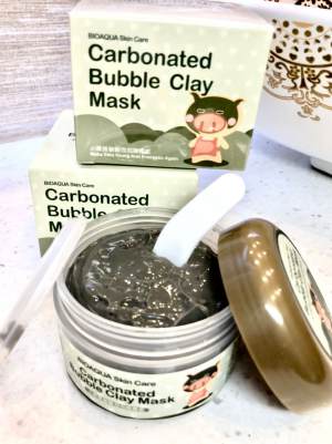 Пузырьковая маска для лица Carbonated Bubble Clay Mask , 100g Маска особо рекомендуется для обладательниц жирной и комбинированной кожи, склонной к частым воспалениям.