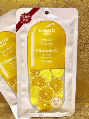 100 шт Тканевая маска Esedo Vitamin C Silk Moist Mask Orange (1 шт) Освежает и тонизирует кожу, выравнивает её тон, активизируют микроциркуляцию и обеспечивает лицу красивый и ухоженный вид.