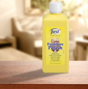 Полироль для мебели / Furniture Polish (продукция компании Юст (Just)) Используется для очистки ме6ели, мягкого ухода за ней и защиты. Чистит и освежает мебель с отполированными, лакированными и протравленными поверхностями. Придает им блеск. Устраняет пятна от влажности, пыли, грязи, отпечатков пальцев. Предохраняет мебель