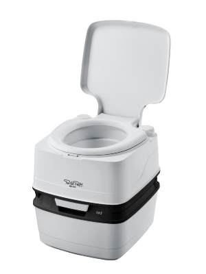 Биотуалет Thetford Porta Potti Qube 165 Биотуалет Thetford Porta Potti Qube 165 незаменимый на даче агрегат с приличным объемом нижнего (сливного) бака и небольшой вес.